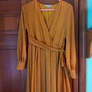 Women’s mustard color long sleeve dress